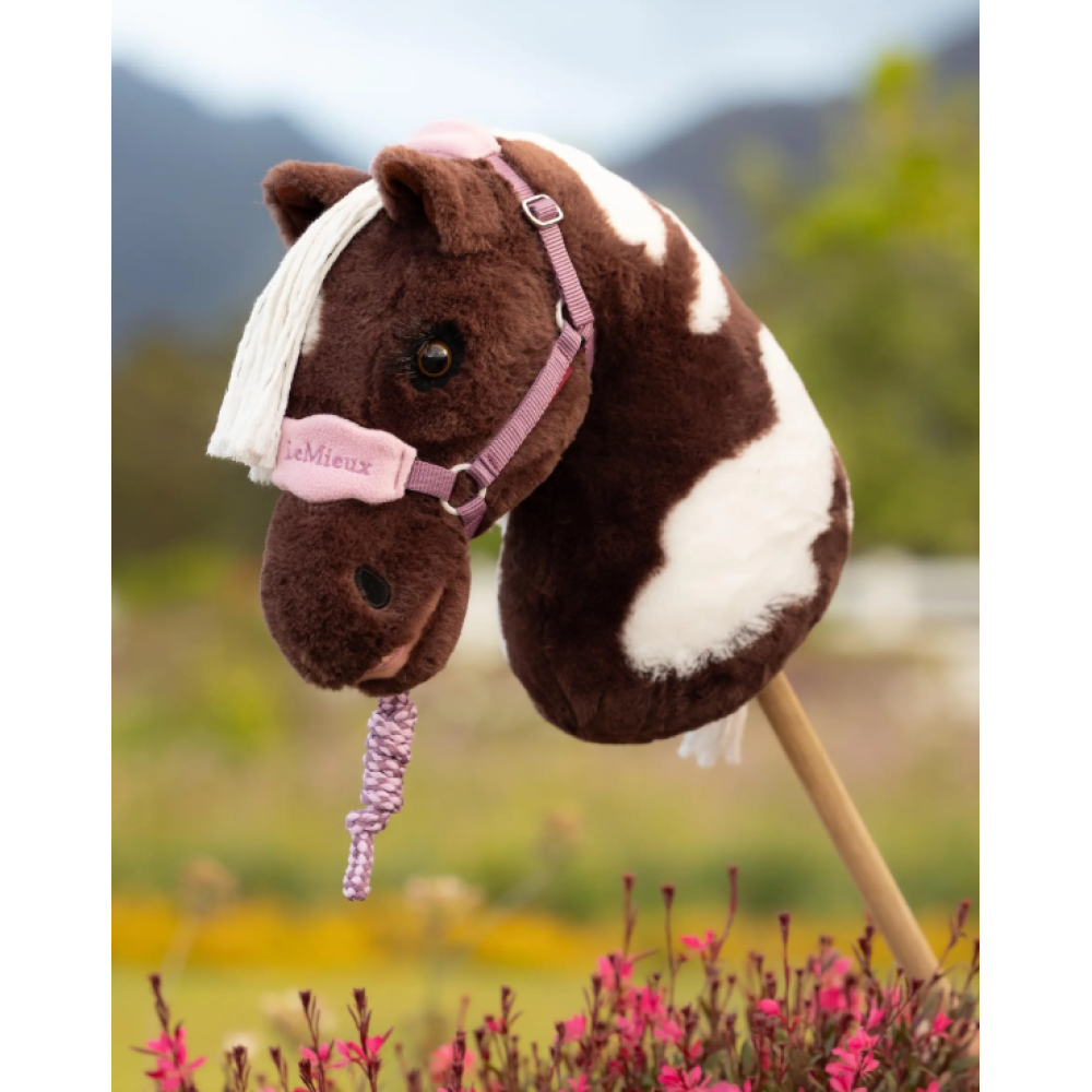 ŽAISLINIS KANTARAS SU VIRVE HOBBY HORSE ARKLIUKUI (Mallow)